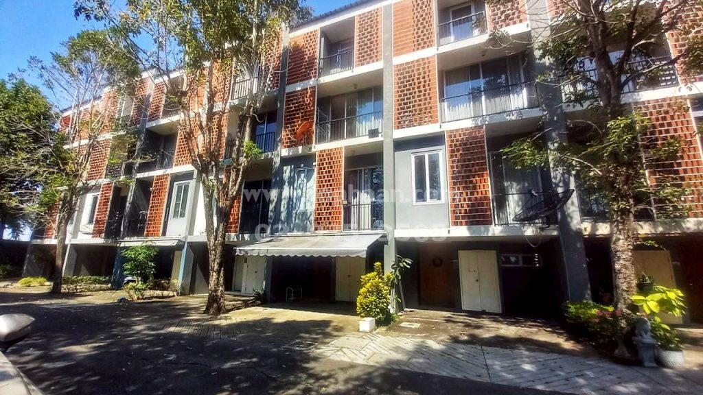 ไซมิส บลอสซั่ม แอท แฟชั่น