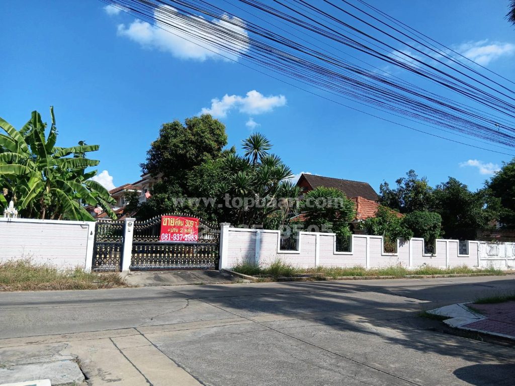หมู่บ้านพฤกษชาติ