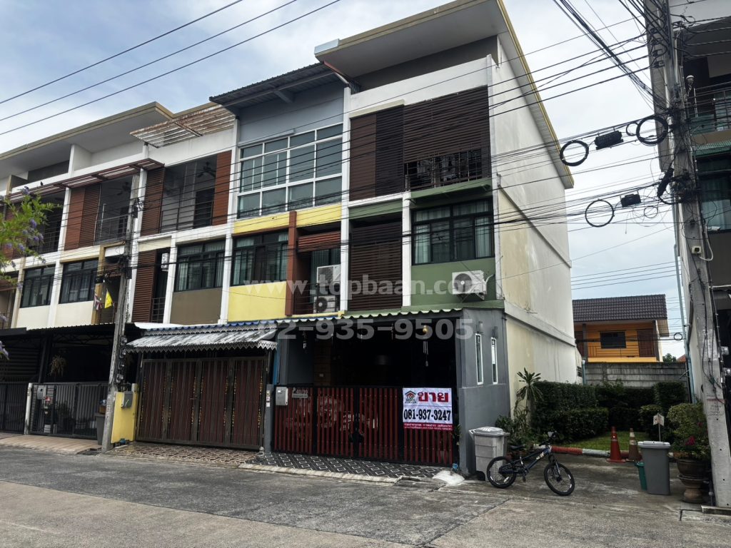 หมู่บ้านซิกเนเจอร์ เพชรเกษม 69